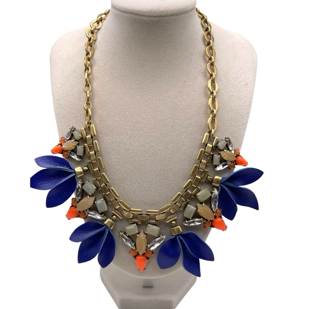 ❤️ Stella & Dot ‘Melia’ Rhinestone x Petals Statement Necklace